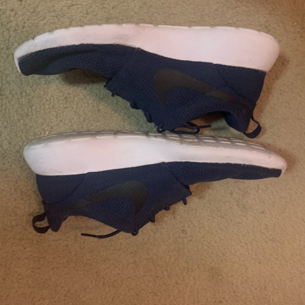 Men’s Nike shoes